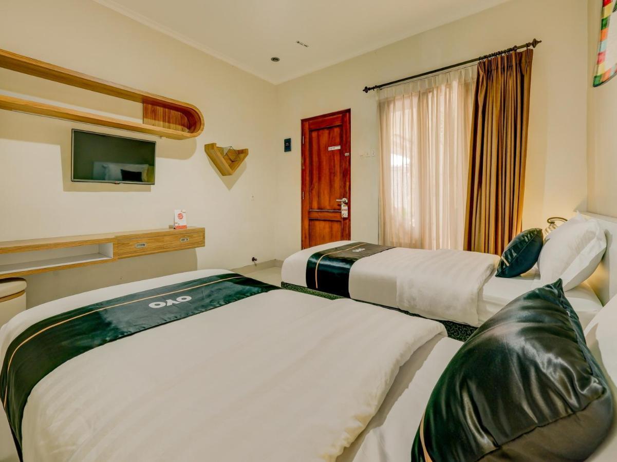 Collection O 3945 Bale Tardian Syariah Hotel Melati ภายนอก รูปภาพ