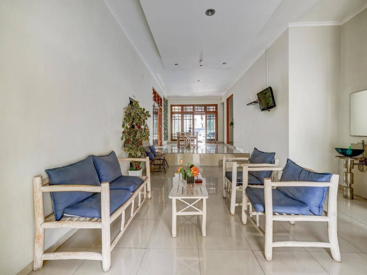 Collection O 3945 Bale Tardian Syariah Hotel Melati ภายนอก รูปภาพ
